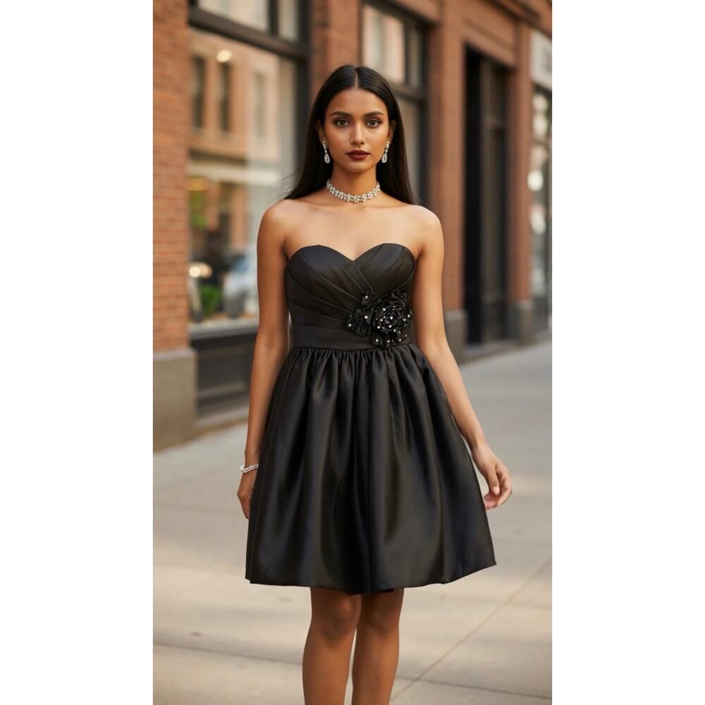 Black Satin Women's Strapless Sweetheart Neckline Midi Length Formal Dress